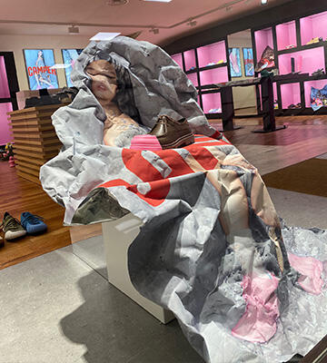 3-CTN-Realisation-Vitrine-Boutique-Campers-Form-It-Brusan-Imprimé