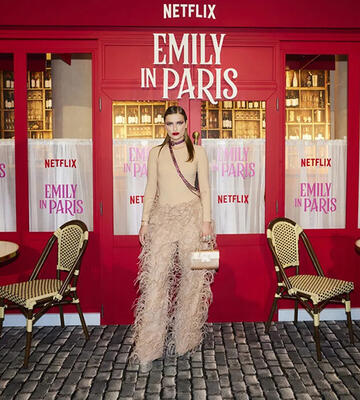 CTN-Realisation-moquette-pave-AVP-Emily-In-Paris-S3-2