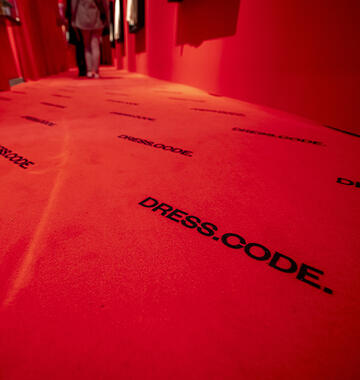 Create aesthetic and personalised floors with our flooring options