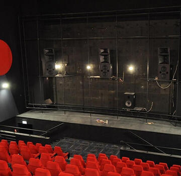 Le support de la toile de projection