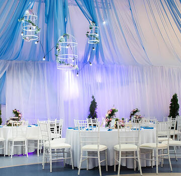 A wide range of textile materials for a sumptuous atmosphere 